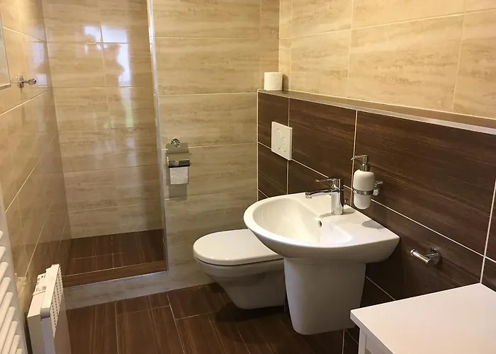 Penzion Nike Trio Riviera 게스트하우스 2*